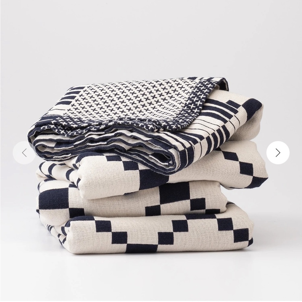 Schoolhouse Winter Summer Navy Coverlet Full/Queen